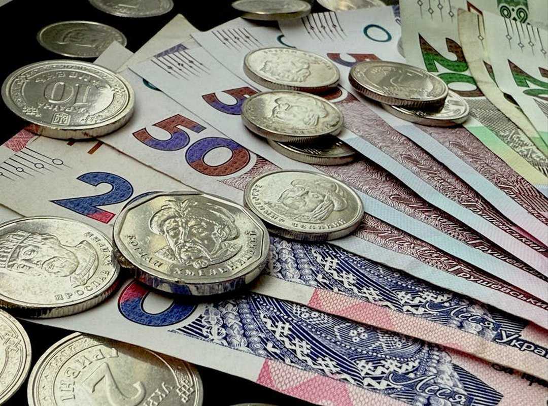 Global Footprints: Wafariena's International Travel Style